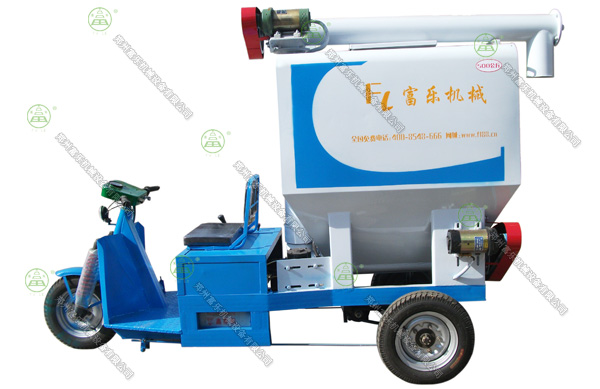 電動育肥豬撒料車---大圖.jpg