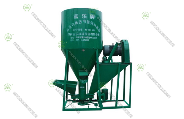 2000型飼料粉碎混合機 2000型飼料粉碎混合機