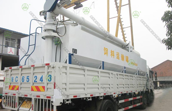 15噸散裝飼料運輸車(山東客戶) 15噸散裝飼料運輸車(山東客戶)